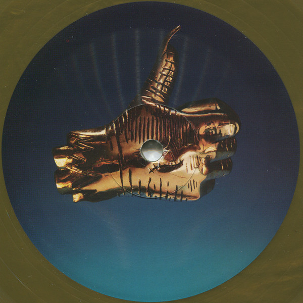 Run The Jewels - Run The Jewels 3 (Vinyl, LP, Album) at Discogs / 紛らわしくなってしまったが写真はレーベル部分で、その外側が溝部分。